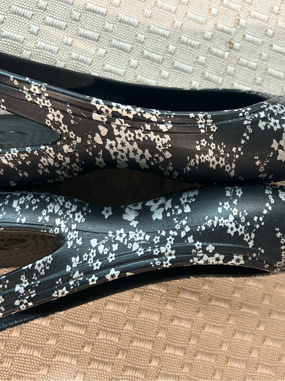 Crocs Kadee Floral Ballet Flats Two Pairs Size 7 - Picture 5 of 13